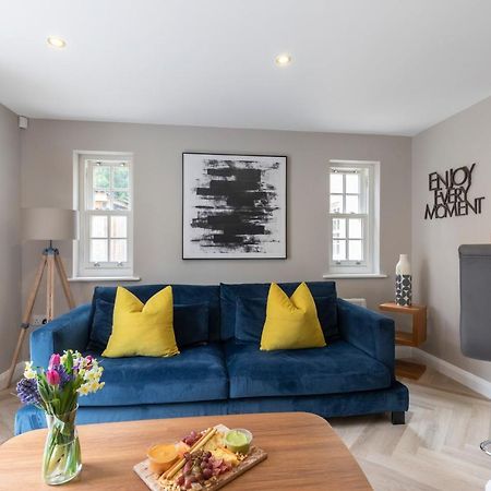 Elliot Oliver - 2 Bedroom Garden Apartment With Parking Cheltenham Exterior foto
