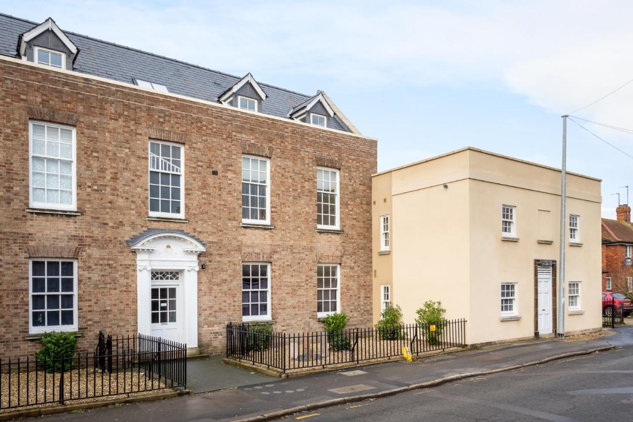 Elliot Oliver - 2 Bedroom Garden Apartment With Parking Cheltenham Exterior foto