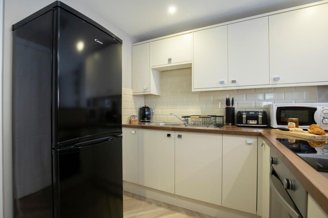 Elliot Oliver - 2 Bedroom Garden Apartment With Parking Cheltenham Exterior foto