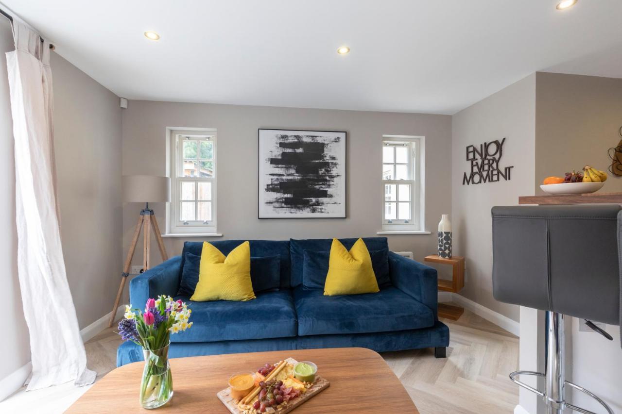 Elliot Oliver - 2 Bedroom Garden Apartment With Parking Cheltenham Exterior foto