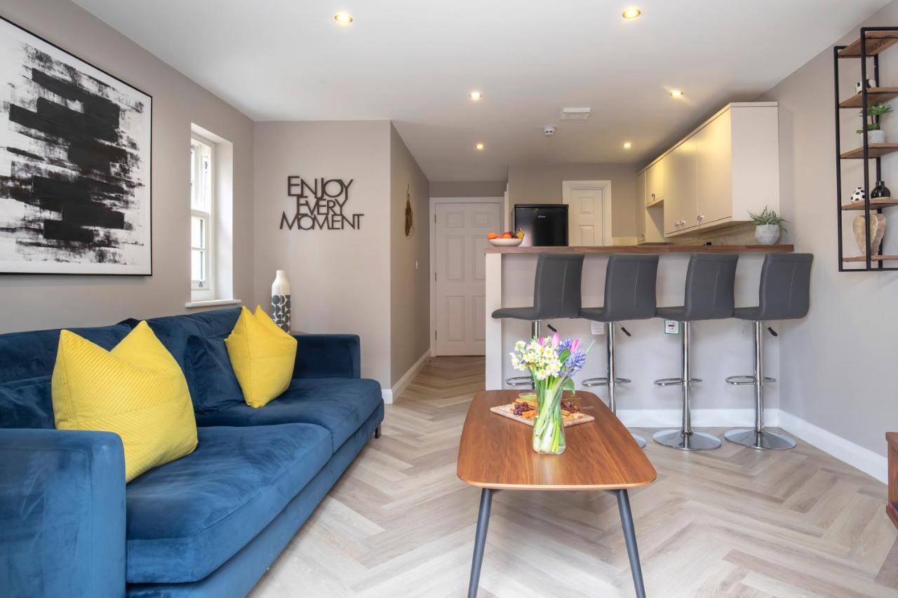Elliot Oliver - 2 Bedroom Garden Apartment With Parking Cheltenham Exterior foto