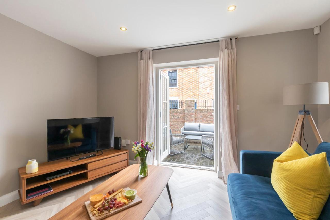 Elliot Oliver - 2 Bedroom Garden Apartment With Parking Cheltenham Exterior foto