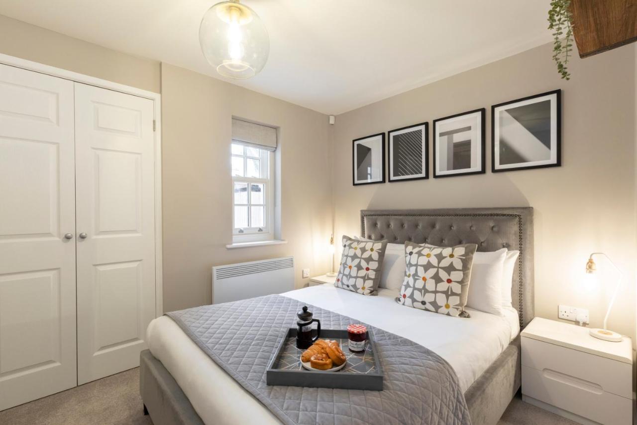 Elliot Oliver - 2 Bedroom Garden Apartment With Parking Cheltenham Exterior foto