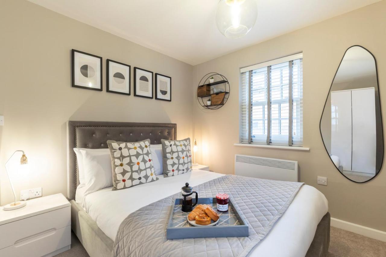 Elliot Oliver - 2 Bedroom Garden Apartment With Parking Cheltenham Exterior foto